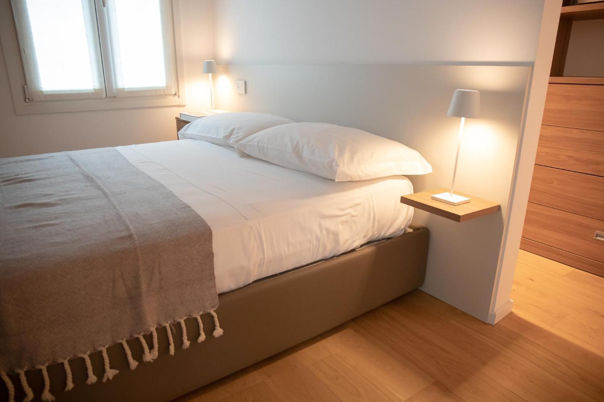 Amendola City View Apartments Suite Romantica 科莫 外观 照片